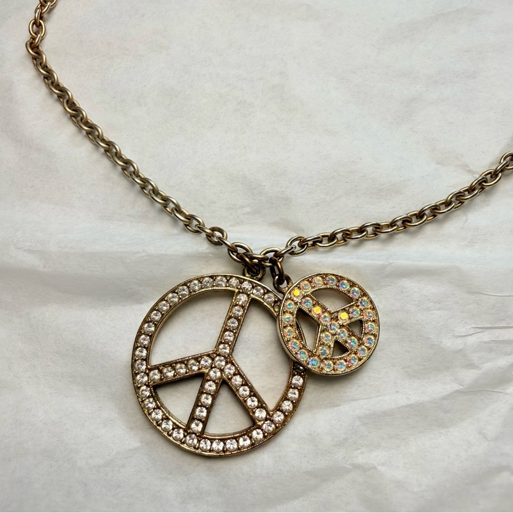 Tommassini Jewlery Double Peace Sign Pendant Necklace - Picture 2 of 6